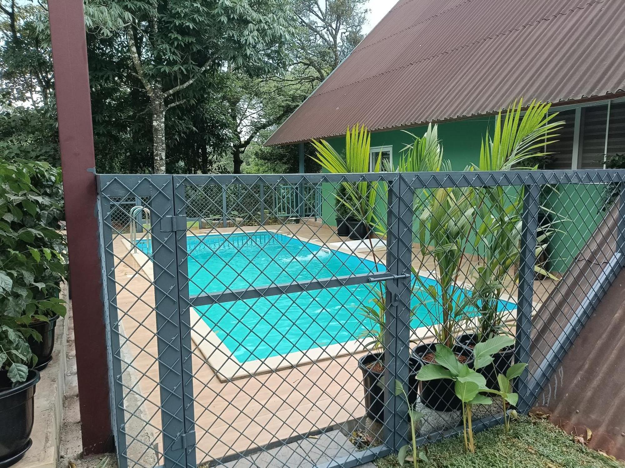 Udumbanshola Hazy Hills Pool Villa מראה חיצוני תמונה